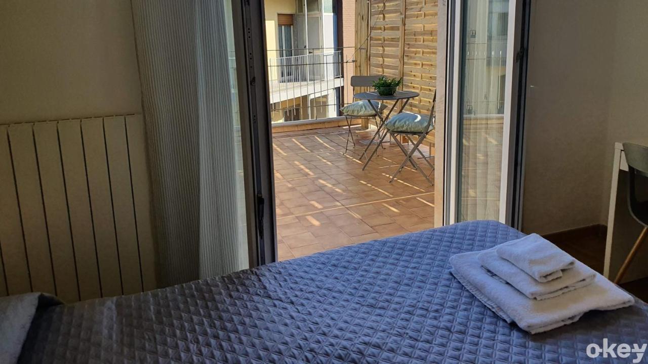Blue Sky Rooftop Rooms - Bari Policlinico Buitenkant foto